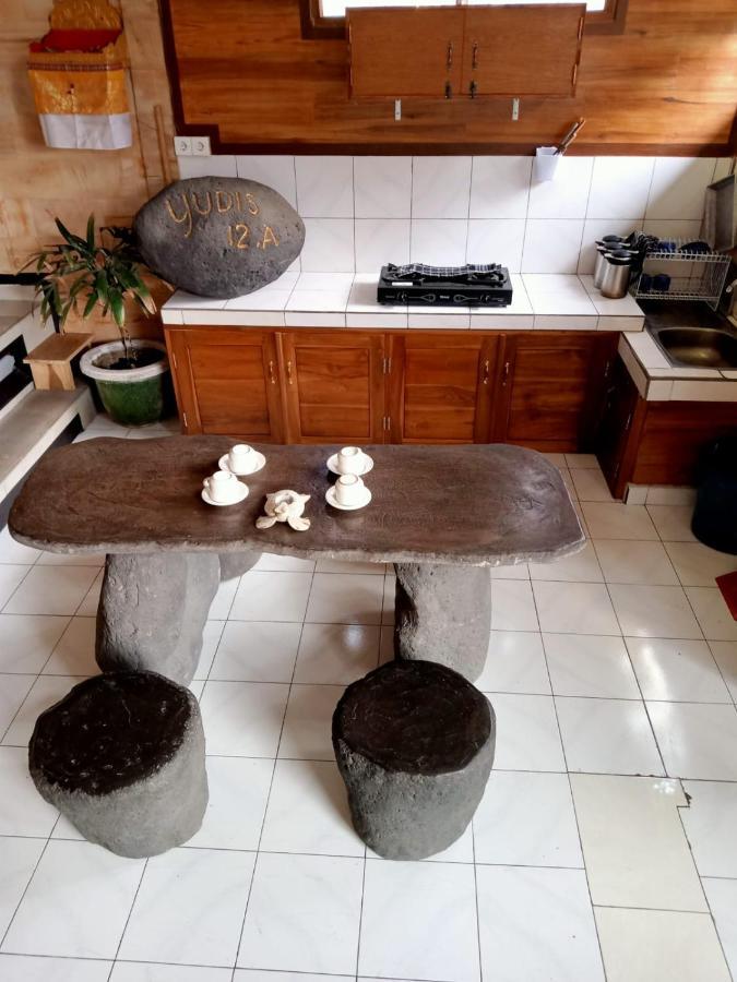 Yudis Guest House Ubud  Exterior photo