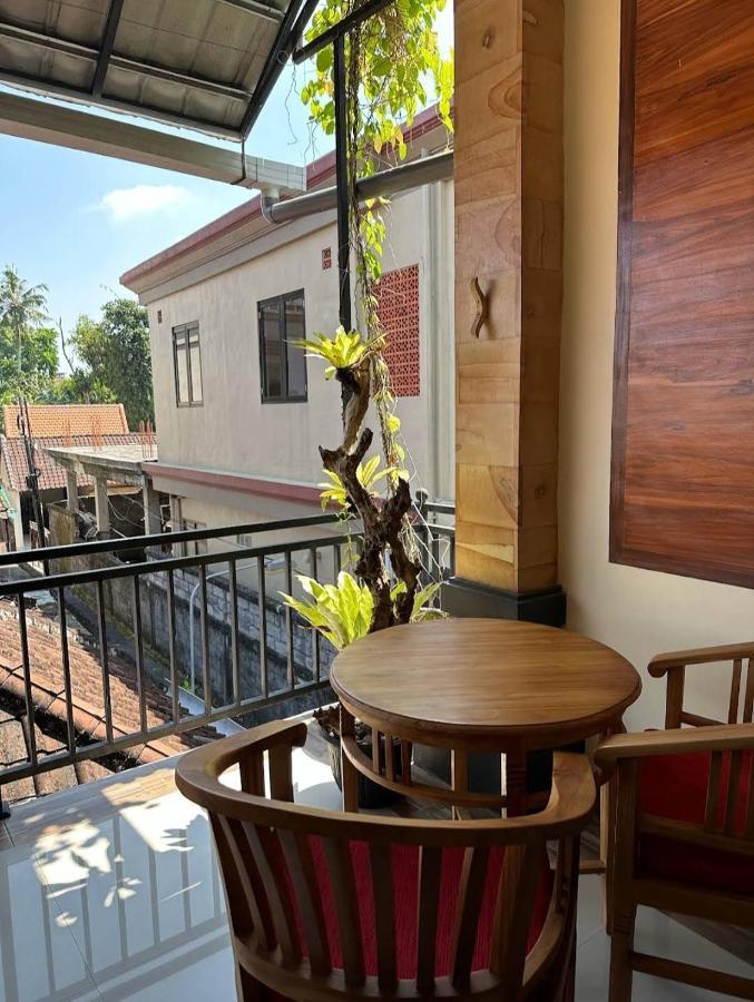 Yudis Guest House Ubud  Exterior photo